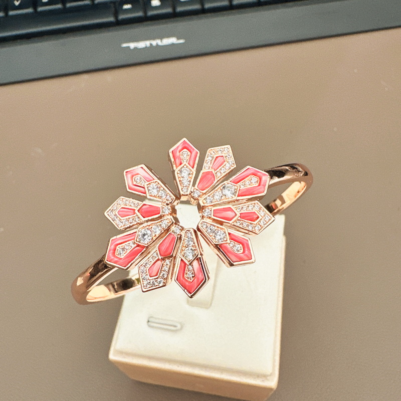Designer Collection Style Ring - Vintage Collectible Jewelry บทวิจารณ์และราคา