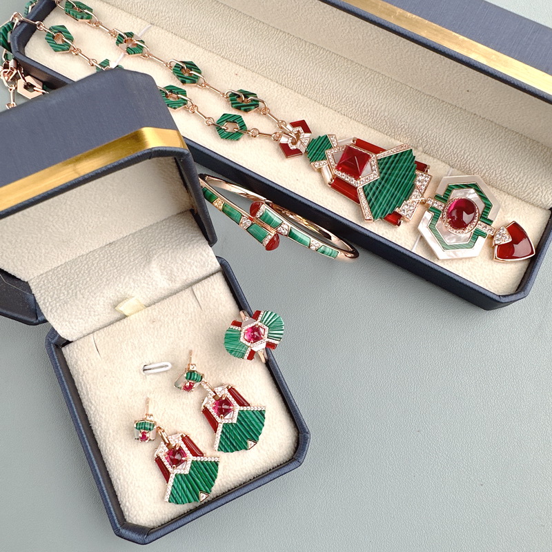 Custom Designer Collection Rin - Vintage Collectible Jewelry บทวิจารณ์และราคา