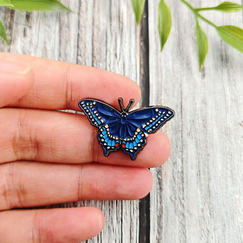 Original Design Vintage Metal  - Collectible Vintage Brooches บทวิจารณ์และราคา