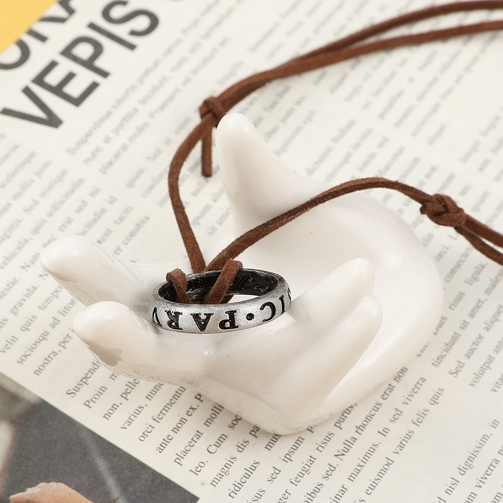 Game Anime Leather Chain Ring  - Vintage Collector บทวิจารณ์และราคา