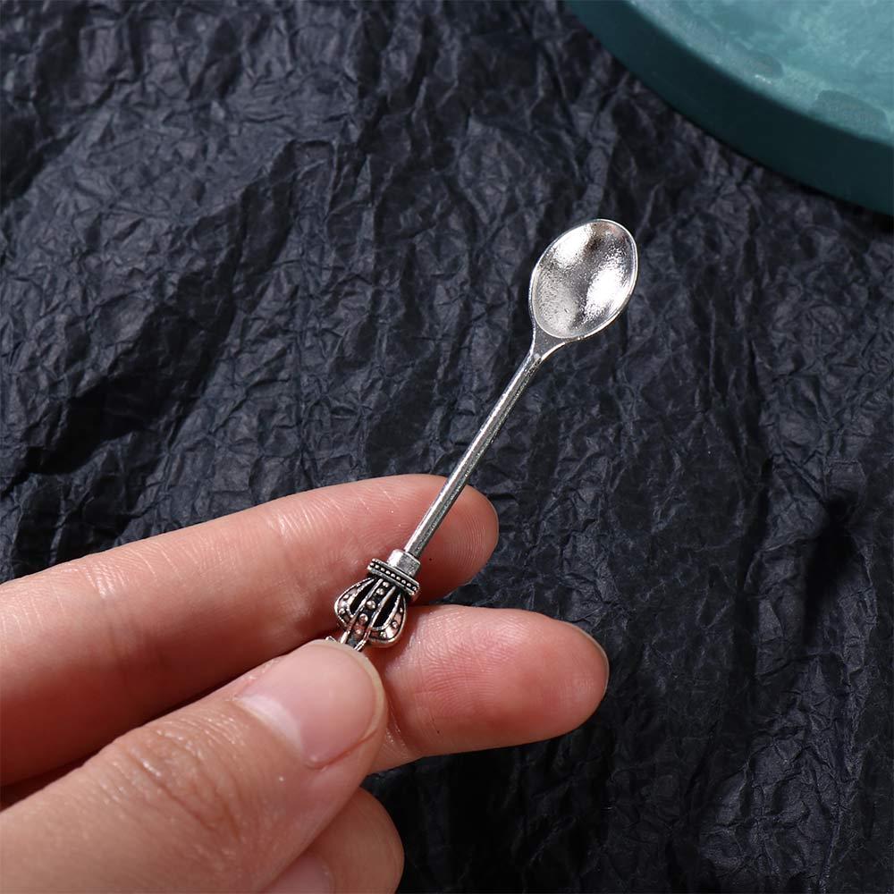New Fashion Men 30mm Keychain  - Vintage Collectible Spoons บทวิจารณ์และราคา