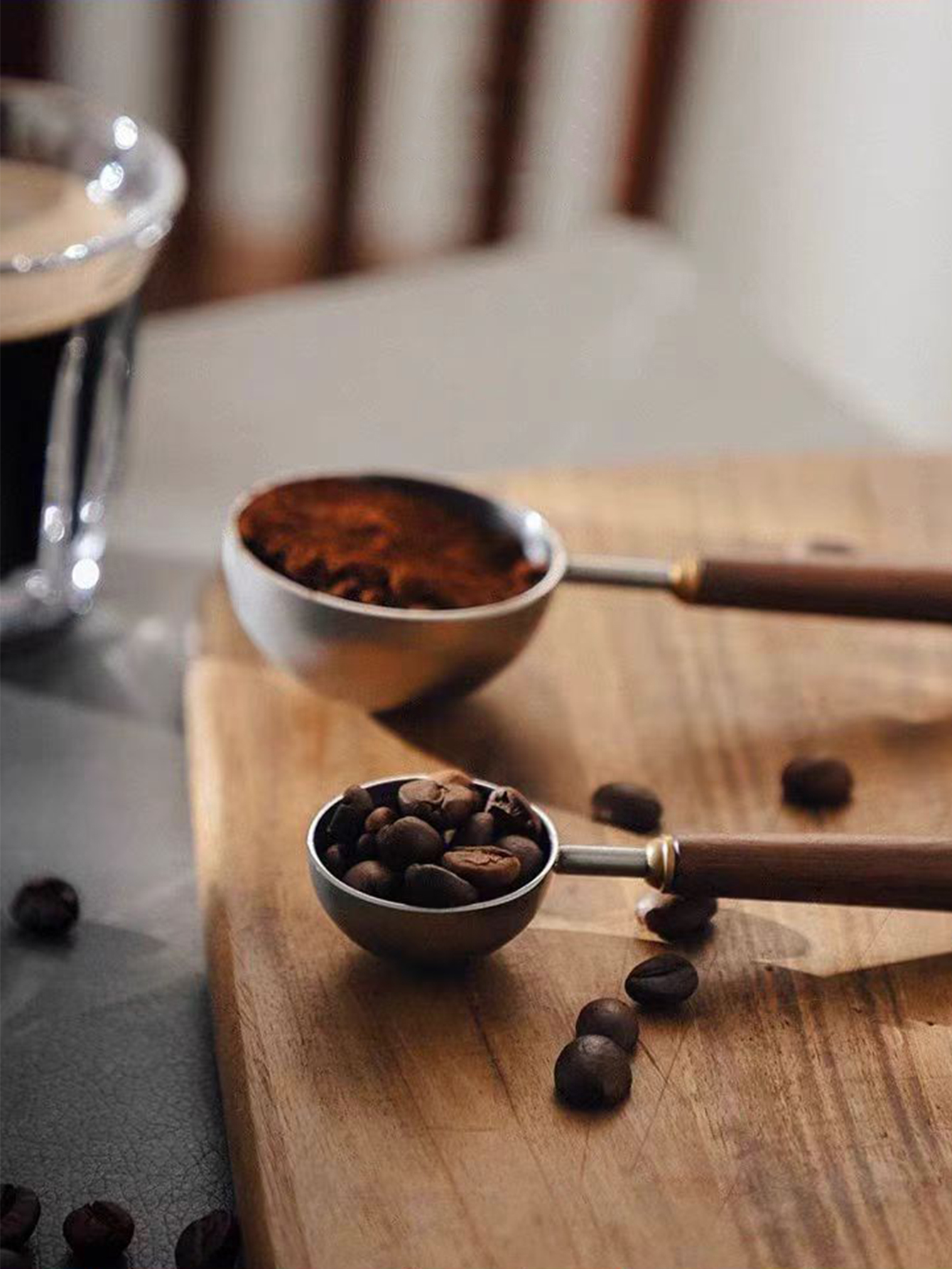 Coffee Spoon - Vintage Walnut  - Vintage Collectible Spoons บทวิจารณ์และราคา