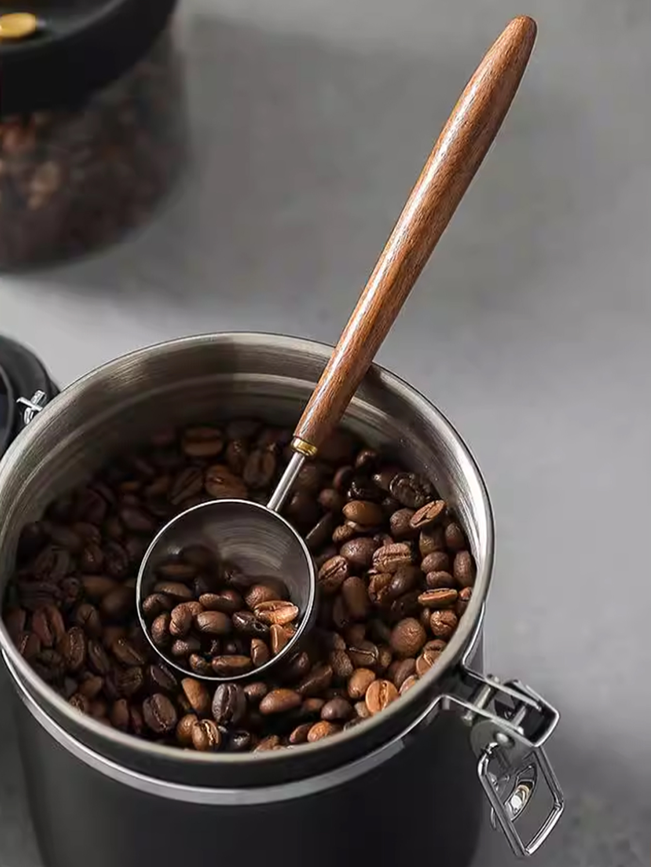 Coffee Spoon - Vintage Walnut  - Vintage Collectible Spoons บทวิจารณ์และราคา