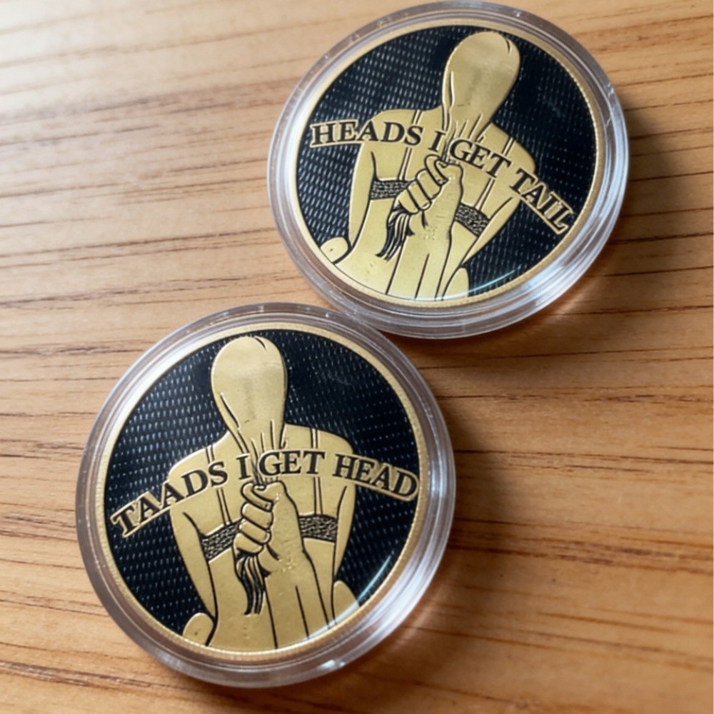 New Funny Heads and Tails Coin - Collectible Vintage Brooches บทวิจารณ์และราคา