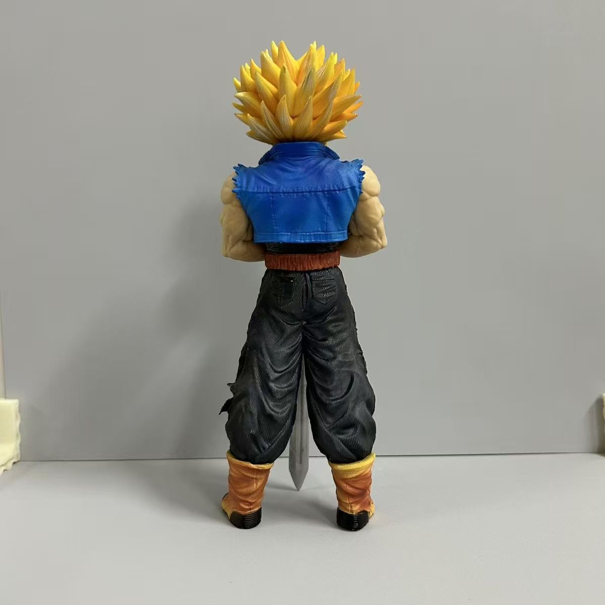 Dragon Ball Z Premium Trunks 2 - Vintage Collectible Figurines บทวิจารณ์และราคา