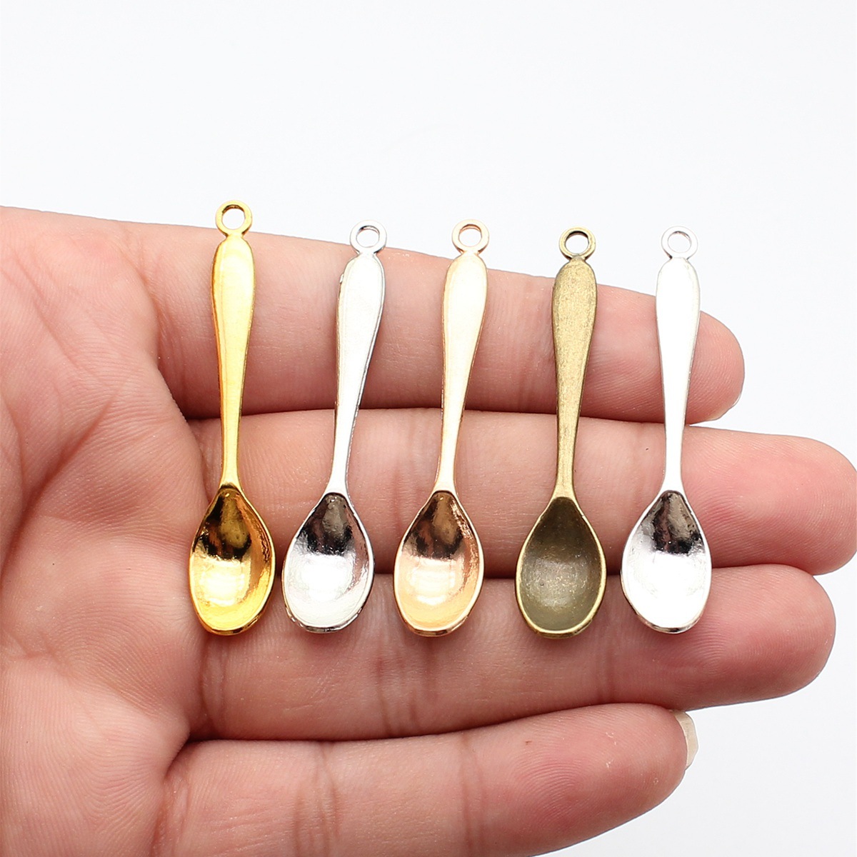 WYSIWYG 10pcs 54x11mm 5 Colors - Vintage Collectible Spoons บทวิจารณ์และราคา