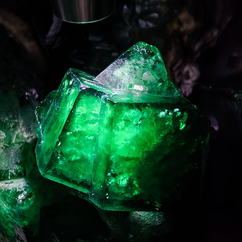 1pc Stunning Rare Green Large  - Vintage Collectible Jewelry บทวิจารณ์และราคา
