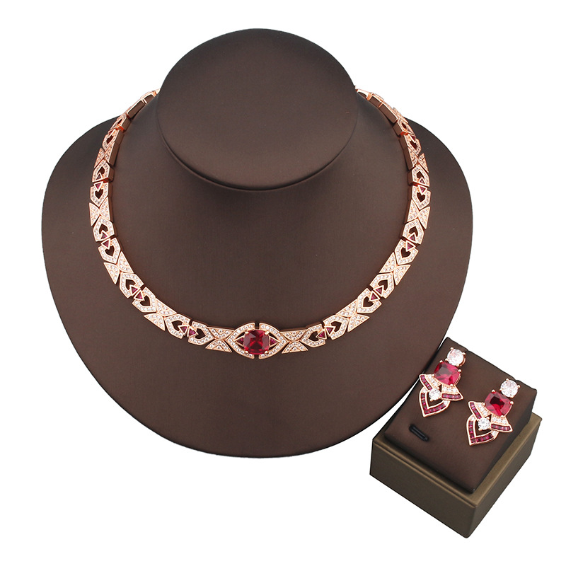 Designer Collection Style Stud - Vintage Collectible Jewelry บทวิจารณ์และราคา