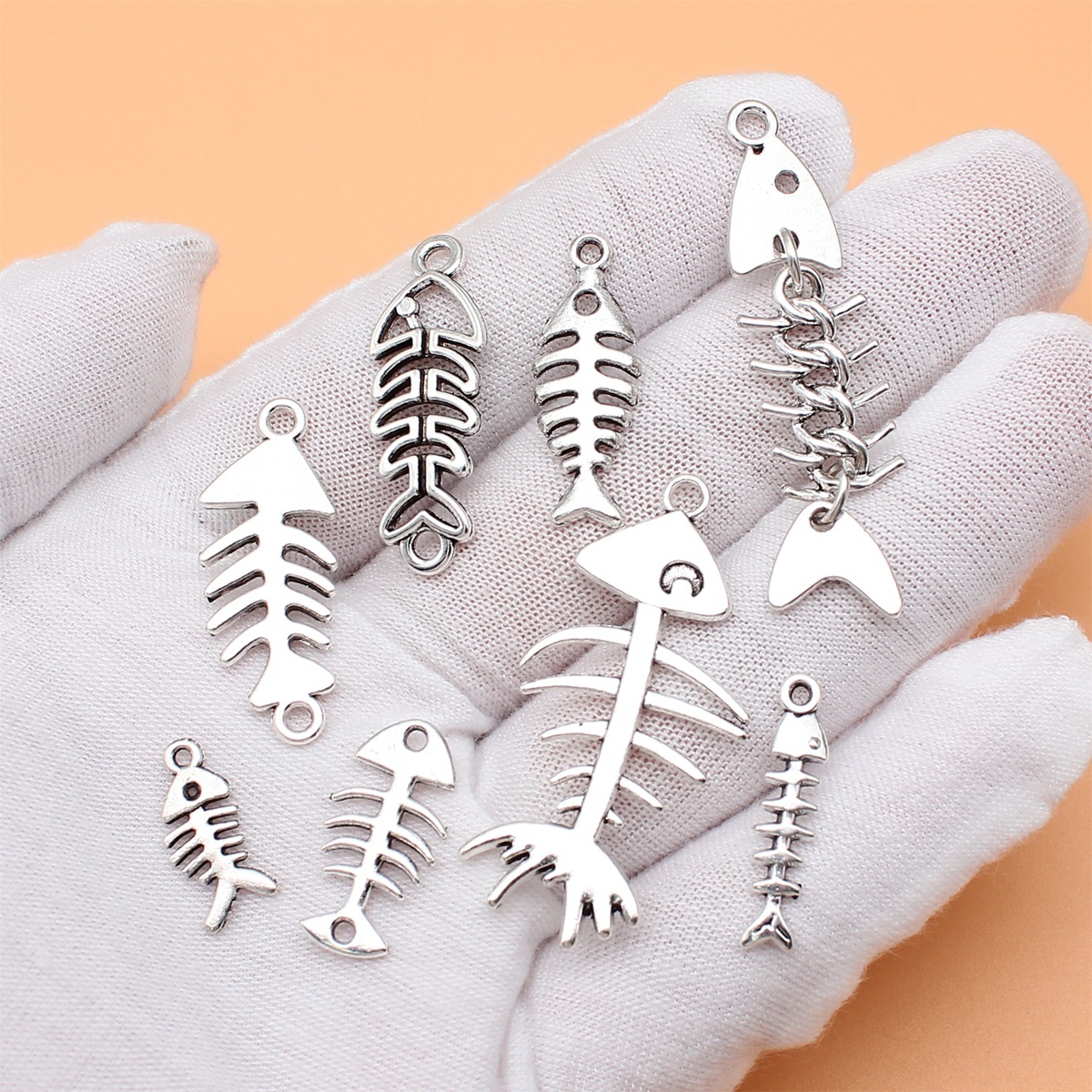 8pcs Antique Silver Color Fish - Vintage Collectible Jewelry บทวิจารณ์และราคา