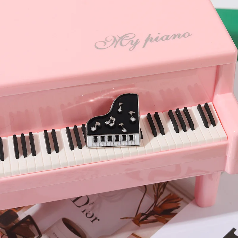 Musical Instrument Enamel Lape - Collectible Vintage Brooches บทวิจารณ์และราคา