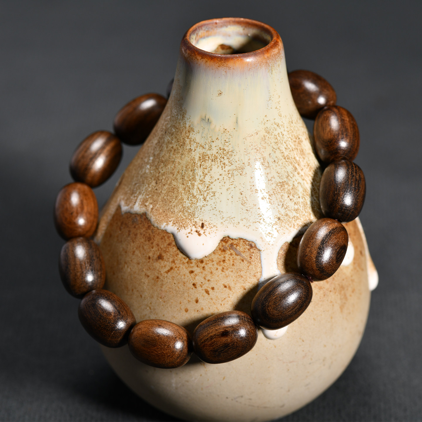 Vintage Ebony Wood Barrel Bead - Vintage Collectible Jewelry บทวิจารณ์และราคา